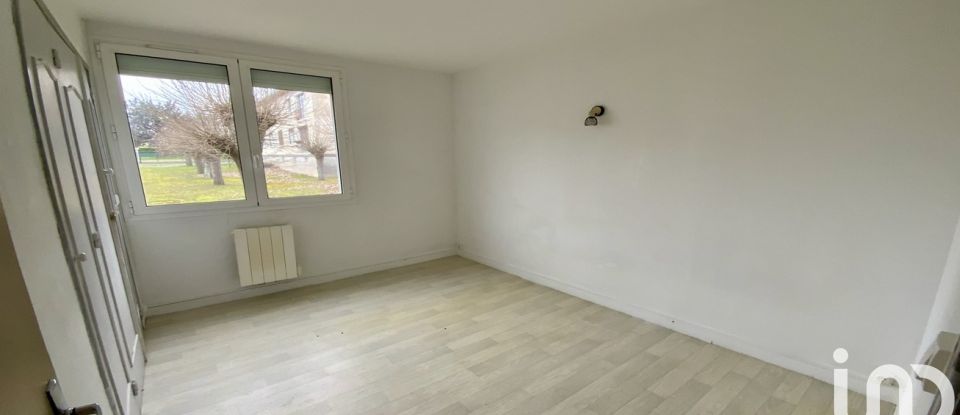 Appartement 4 pièces de 63 m² à Saint-Pierre-lès-Nemours (77140)