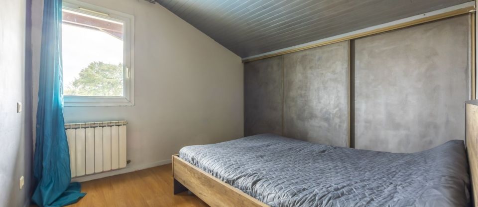 House 6 rooms of 110 m² in Saint-Vincent-de-Tyrosse (40230)