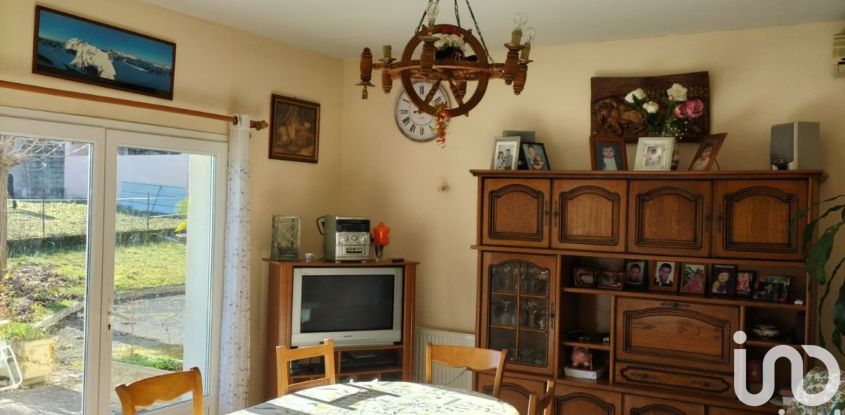 House 3 rooms of 92 m² in Odos (65310)