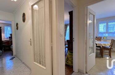 Apartment 3 rooms of 72 m² in Senlis (60300)