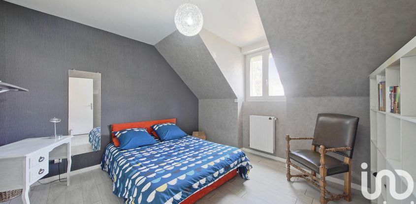 Maison traditionnelle 7 pièces de 126 m² à Tournan-en-Brie (77220)