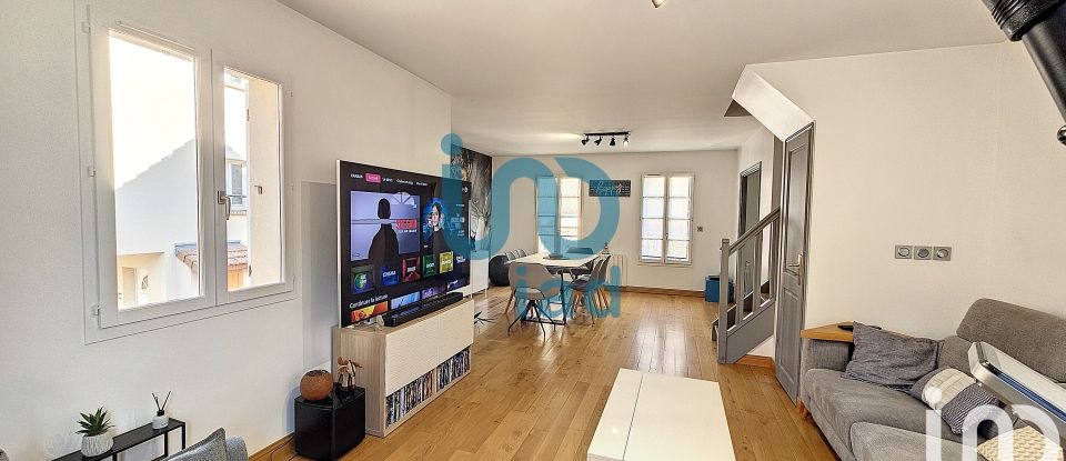 Town house 4 rooms of 90 m² in Mantes-la-Jolie (78200)