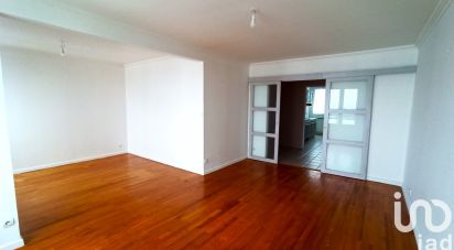 Apartment 3 rooms of 77 m² in Saint-Étienne (42100)