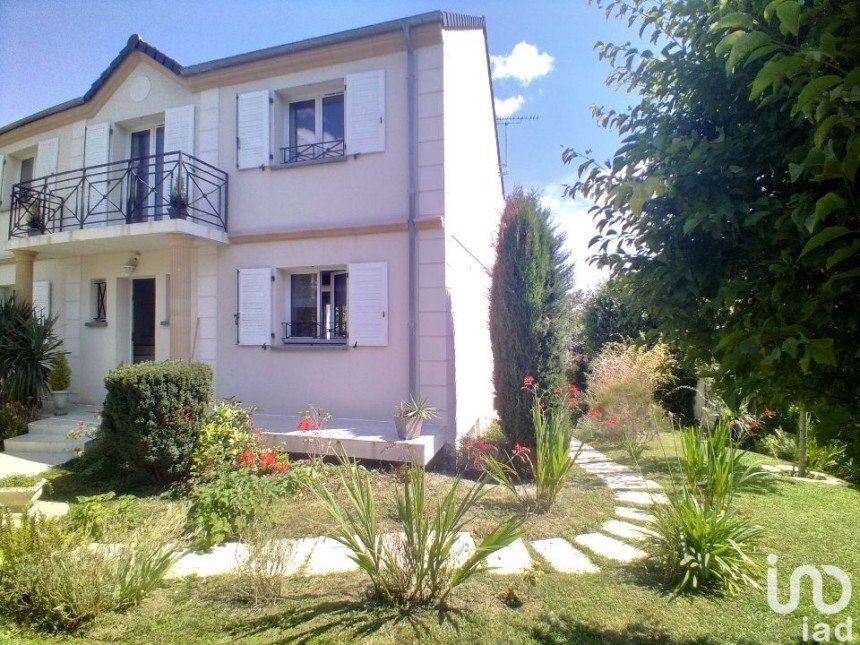 House 7 rooms of 188 m² in Esbly (77450)
