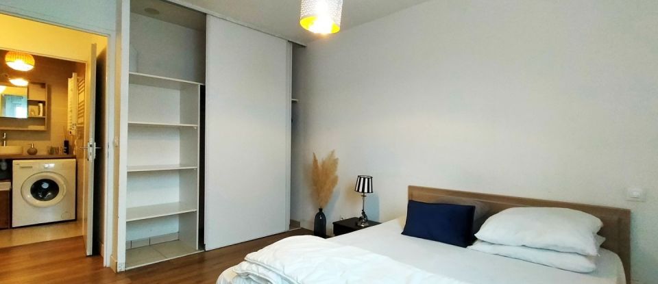 Apartment 2 rooms of 42 m² in - (91000)