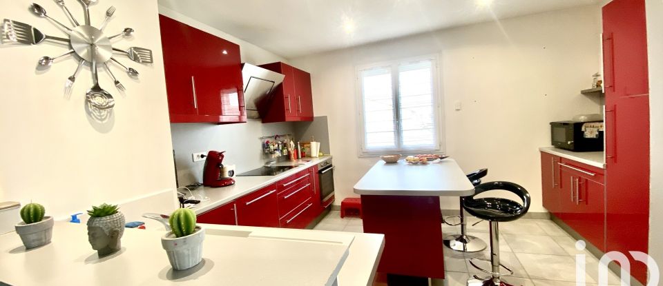 Maison traditionnelle 5 pièces de 110 m² à Montélimar (26200)