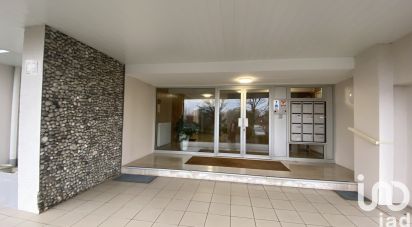 Appartement 2 pièces de 52 m² à Saint-Quentin (02100)