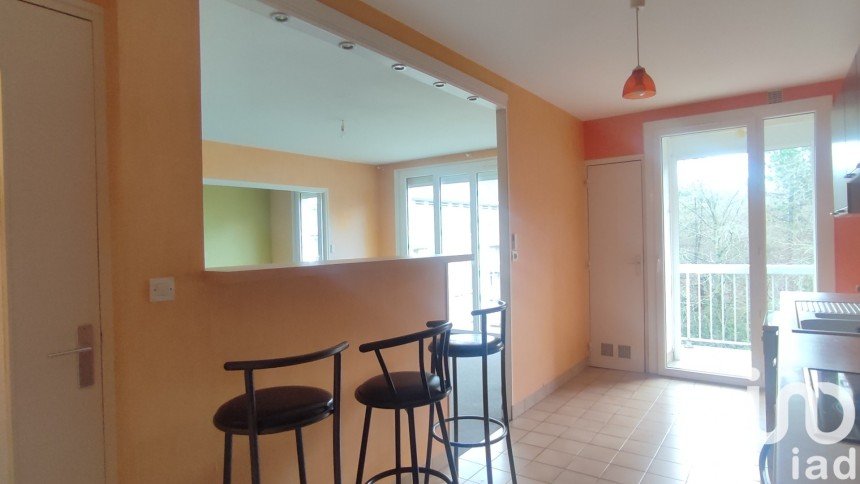 Appartement 4 pièces de 75 m² à Mortain-Bocage (50140)