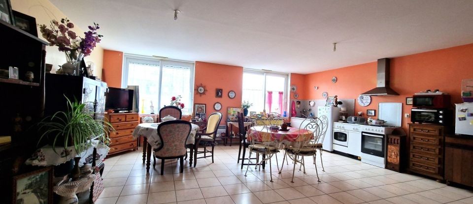 Building in Gourin (56110) of 173 m²