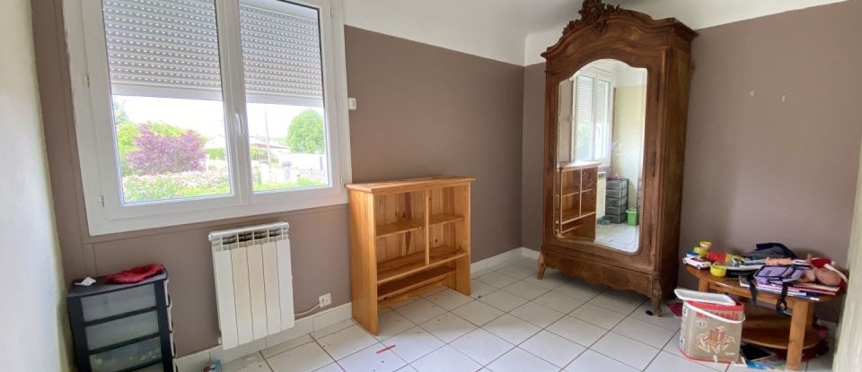 House 3 rooms of 60 m² in Charmoy (89400)