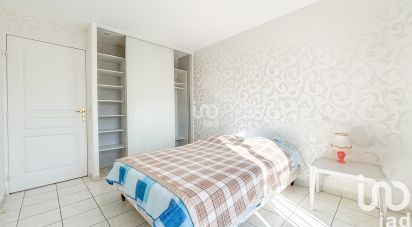 Apartment 3 rooms of 67 m² in Saint-Raphaël (83700)