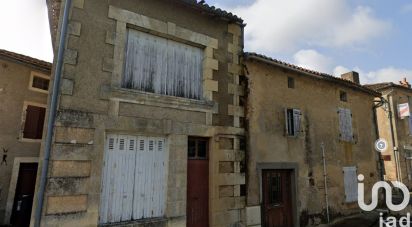 Maison de village 7 pièces de 280 m² à Curzay-sur-Vonne (86600)
