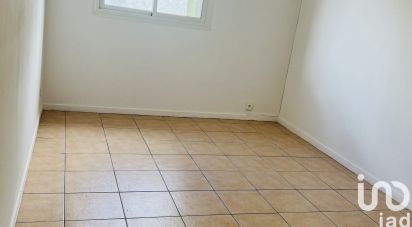 House 4 rooms of 87 m² in Saint-André (97440)
