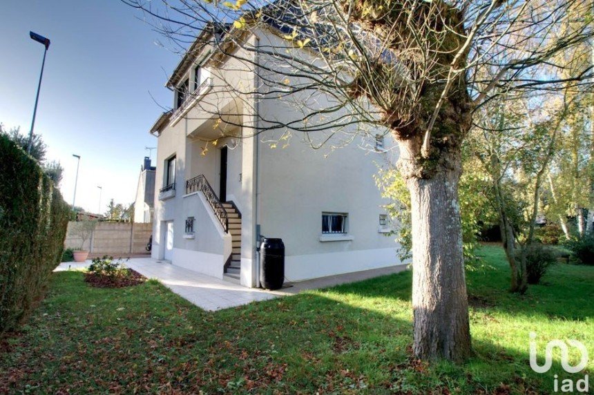 Maison 7 pièces de 150 m² à Chartres-de-Bretagne (35131)