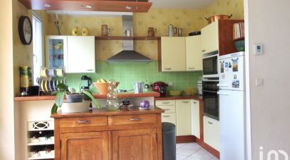 House 7 rooms of 150 m² in Chartres-de-Bretagne (35131)