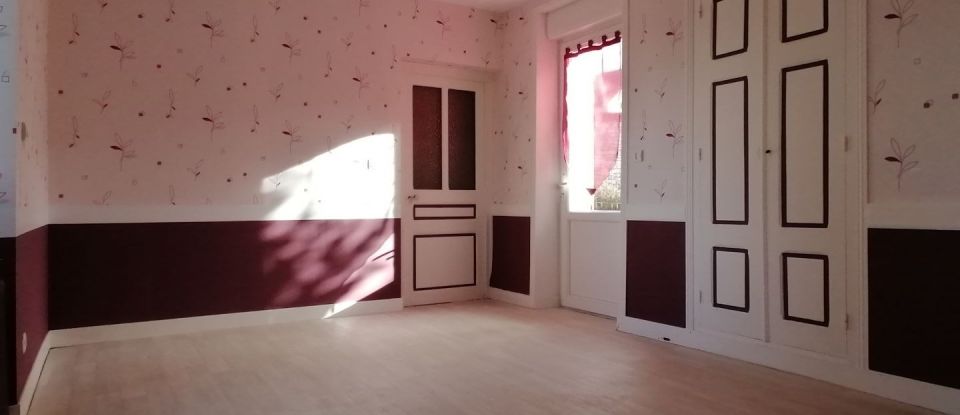 House 8 rooms of 179 m² in Chinon (37500)