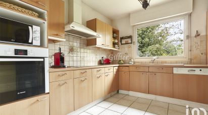 House 5 rooms of 139 m² in Colombes (92700)