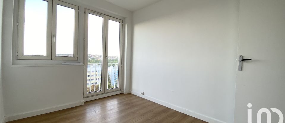 Appartement 4 pièces de 66 m² à Sucy-en-Brie (94370)