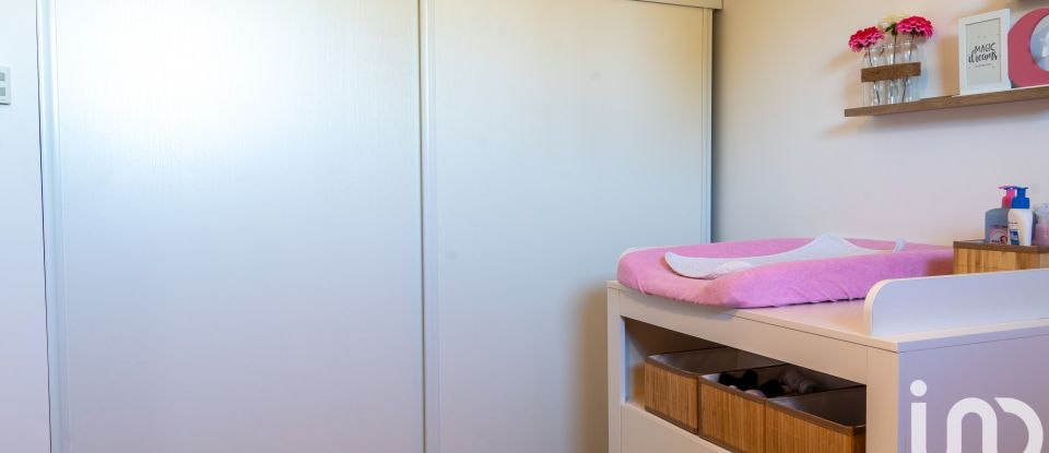 Apartment 3 rooms of 85 m² in Espondeilhan (34290)