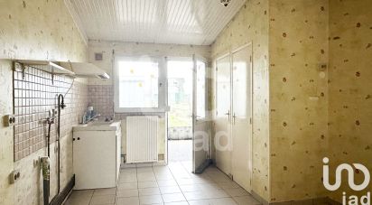 House 4 rooms of 64 m² in Marquette-lez-Lille (59520)