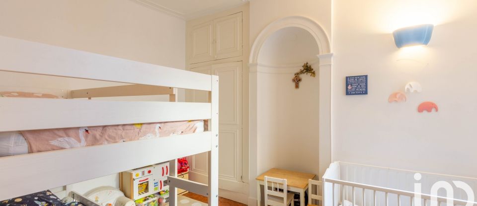 Apartment 3 rooms of 59 m² in Versailles (78000)