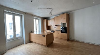 House 6 rooms of 150 m² in Vichy (03200)