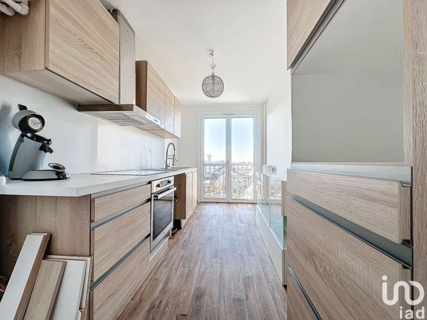 Apartment 5 rooms of 96 m² in Rambouillet (78120)