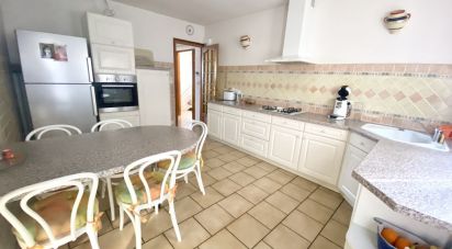 House 5 rooms of 99 m² in Solliès-Ville (83210)