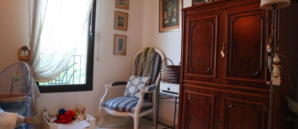 Apartment 5 rooms of 106 m² in Sanary-sur-Mer (83110)