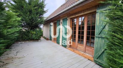 House 5 rooms of 129 m² in Petit-Couronne (76650)