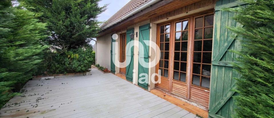 House 5 rooms of 129 m² in Petit-Couronne (76650)