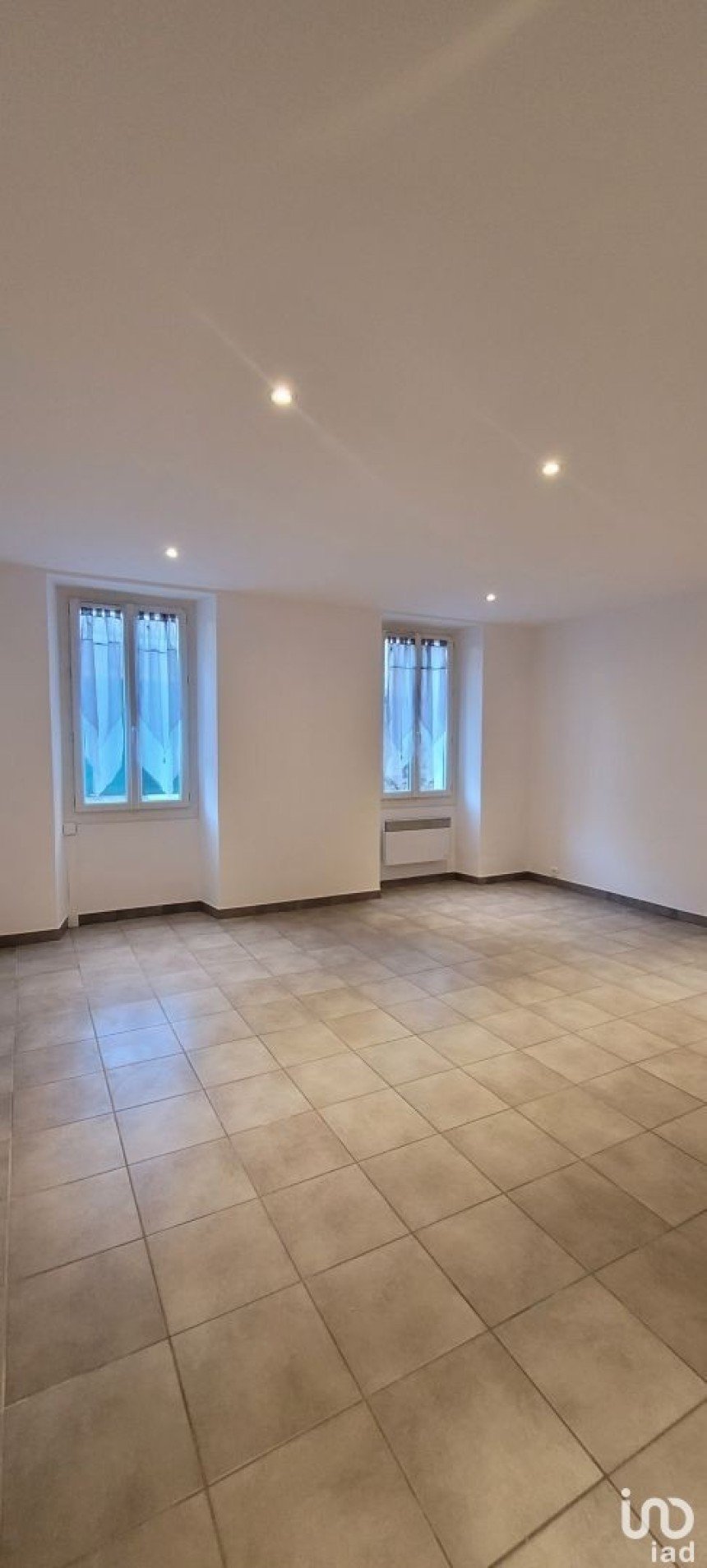 Appartement 1 pièce de 36 m² à Le Broc (06510)