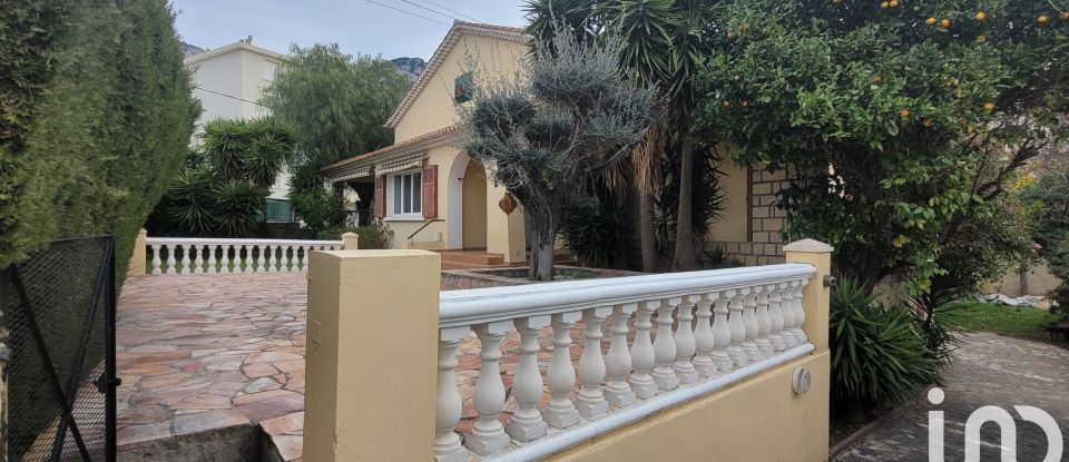 Traditional house 6 rooms of 225 m² in Toulon (83000)
