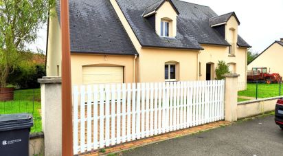 House 7 rooms of 175 m² in Luché-Pringé (72800)