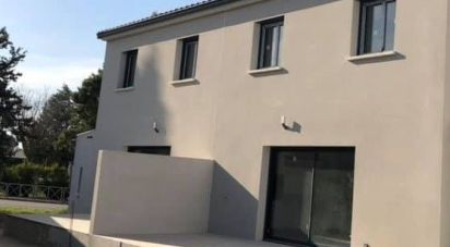 House 4 rooms of 89 m² in Piolenc (84420)