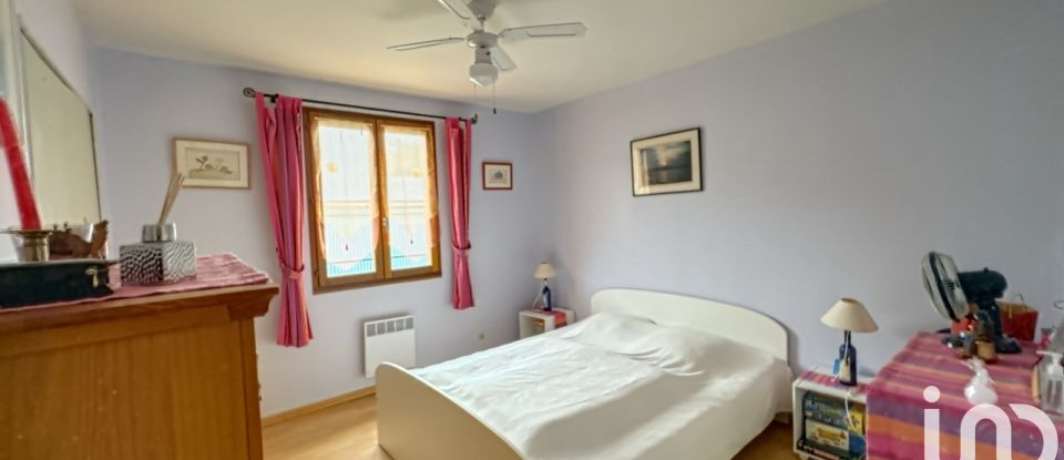 House 4 rooms of 95 m² in Saint-Vivien-de-Médoc (33590)