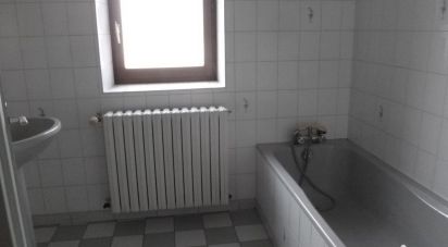 House 6 rooms of 115 m² in Champlay (89300)