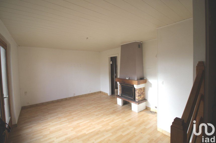 House 5 rooms of 78 m² in La Saussaye (27370)