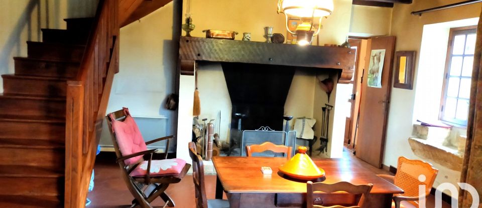 Traditional house 4 rooms of 140 m² in Masclat (46350)