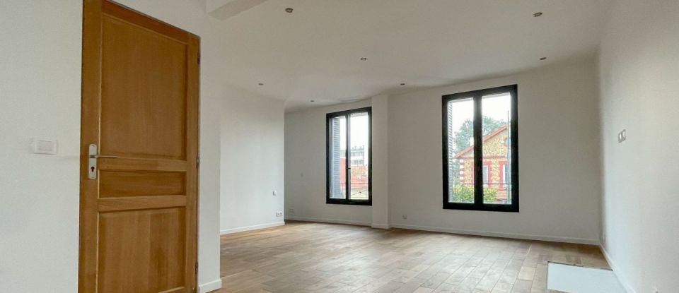 House 5 rooms of 147 m² in Les Pavillons-sous-Bois (93320)