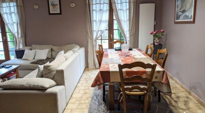 House 3 rooms of 74 m² in Chevrières (60710)