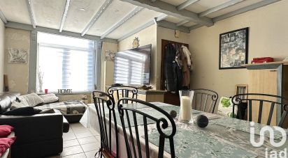 Traditional house 4 rooms of 96 m² in Neuville-en-Ferrain (59960)