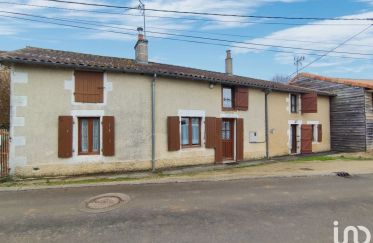 Maison 6 pièces de 150 m² à Lussac-les-Châteaux (86320)