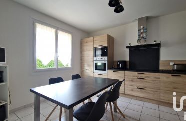 Maison 4 pièces de 100 m² à Bénéjacq (64800)