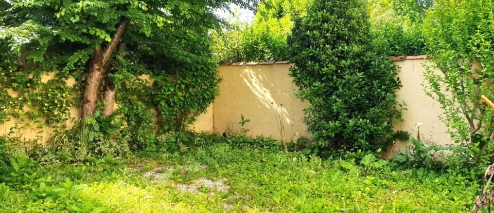 House 5 rooms of 116 m² in Bergerac (24100)