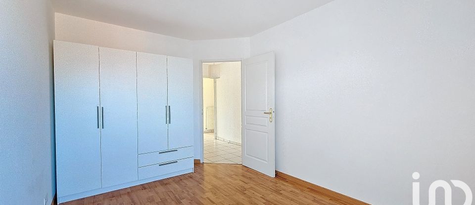 Apartment 3 rooms of 72 m² in La Roche-sur-Foron (74800)
