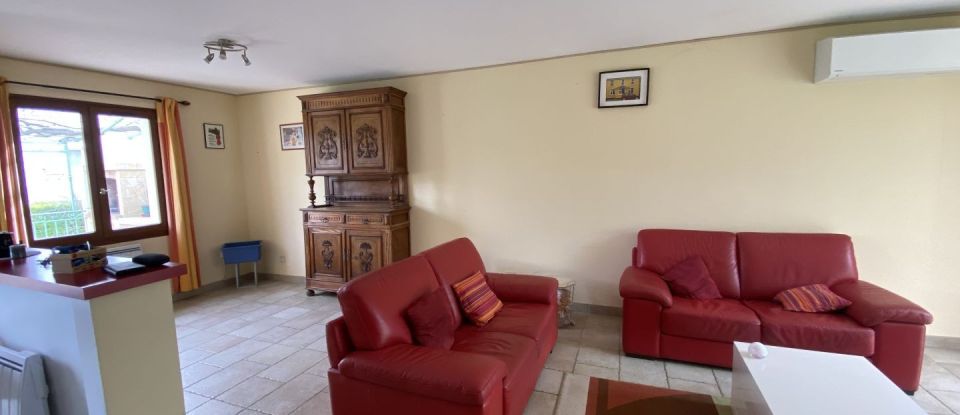House 5 rooms of 118 m² in Évenos (83330)