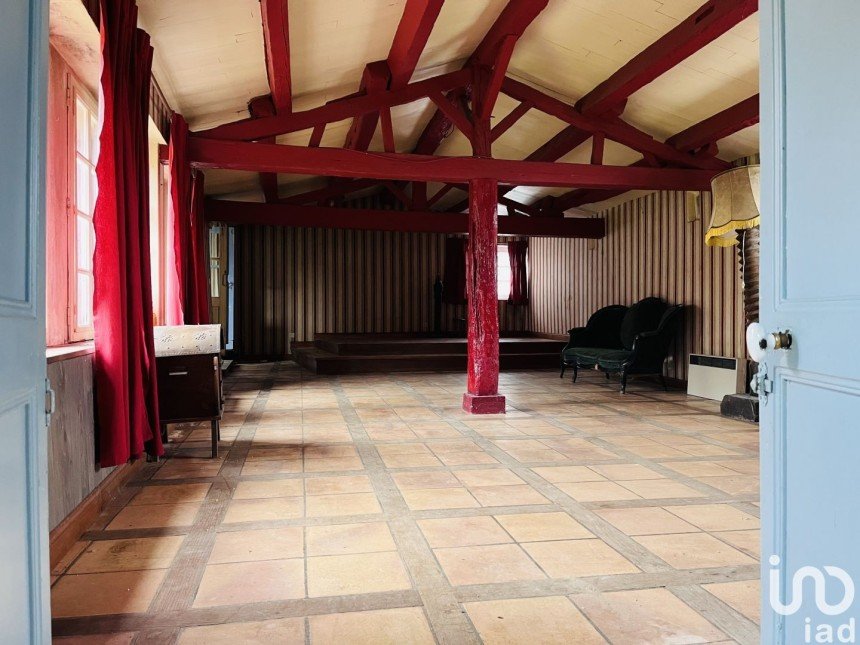 House 8 rooms of 200 m² in Les Portes-en-Ré (17880)