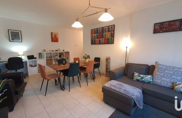Apartment 4 rooms of 93 m² in Cheval-Blanc (84460)