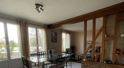 Apartment 4 rooms of 65 m² in Saint-Julien-les-Villas (10800)